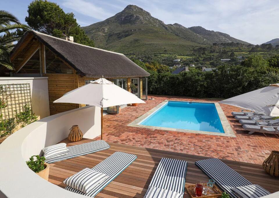 Chapmans Peak Noordhoek Cape Town. Holiday home Cape Town