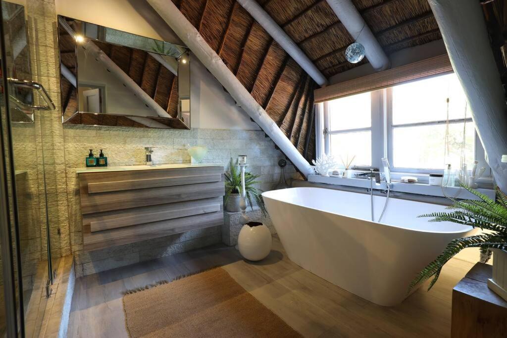 Holiday home Chapmans Peak Noordhoek Cape Town. *